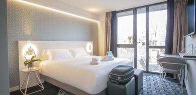 Business class bedroom